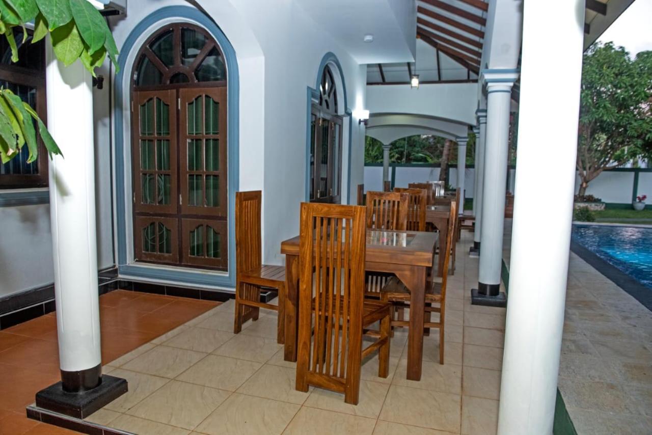 Sri Ra'Anana Villa Marawila Esterno foto