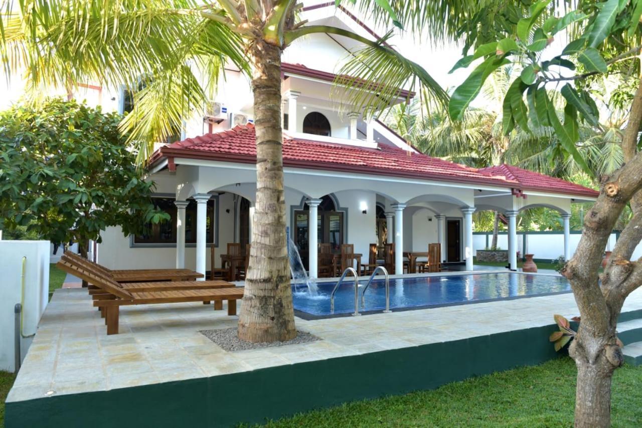 Sri Ra'Anana Villa Marawila Esterno foto